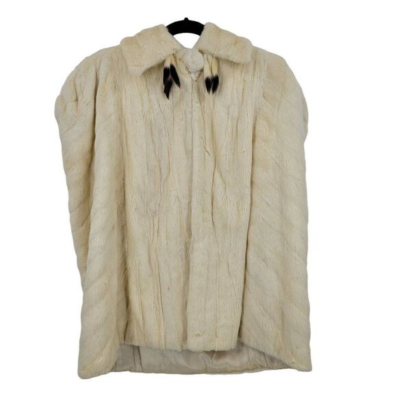 Vintage Rabbit Fur Cape Stowe Poncho Vanilla M Big Shoulder Native American - Picture 1 of 16